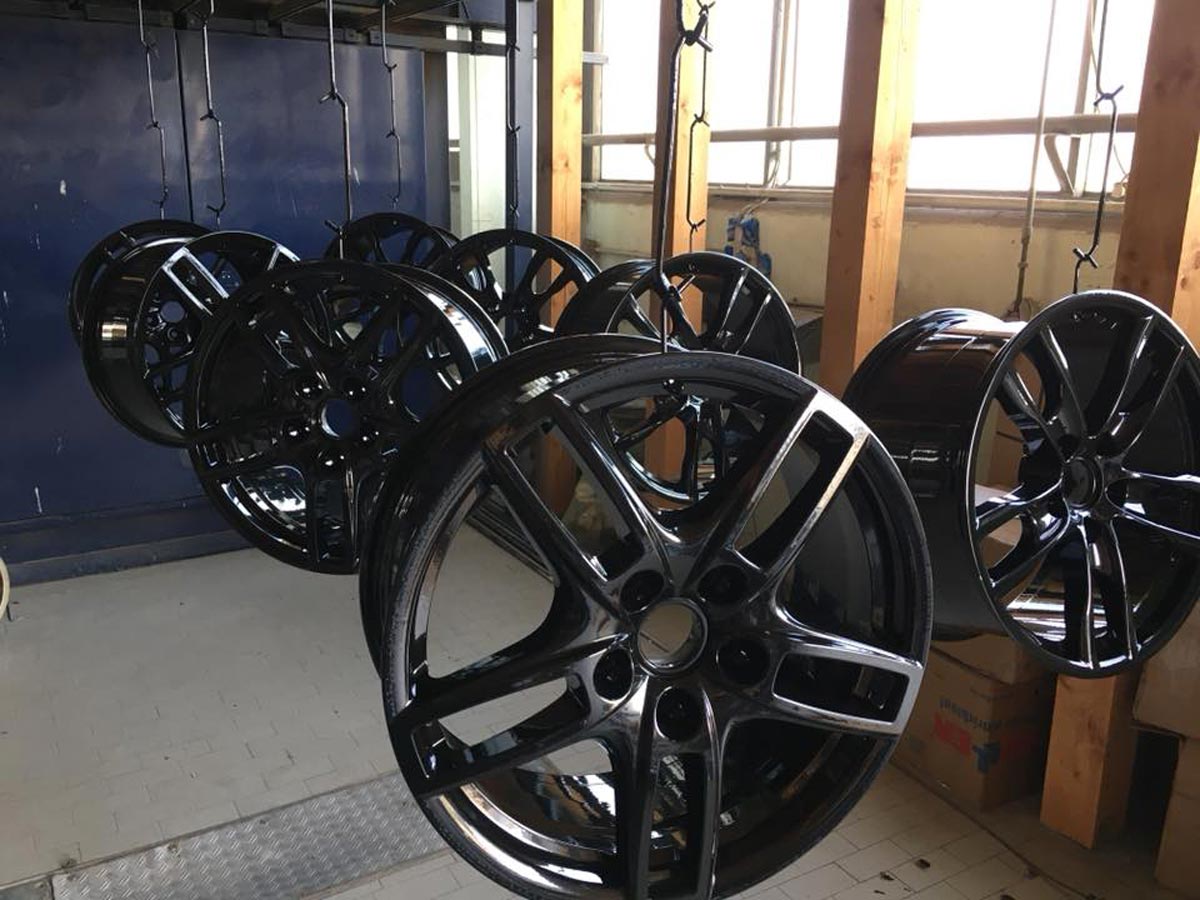 Pulverbeschichtung von Felgen